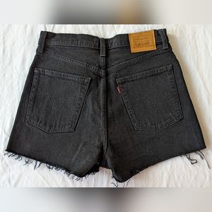 Levi's Ribcage Jean Shorts